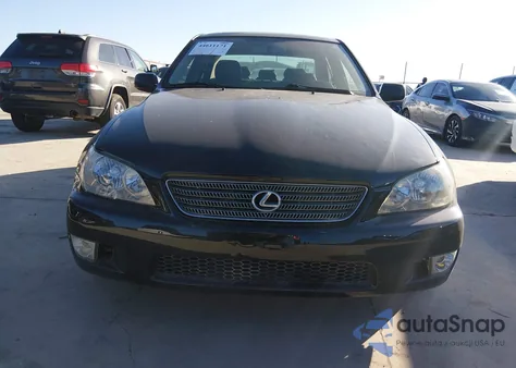 2001 Lexus Is 300 z USA, uszkodzony, nr VIN JTHBD182810026578